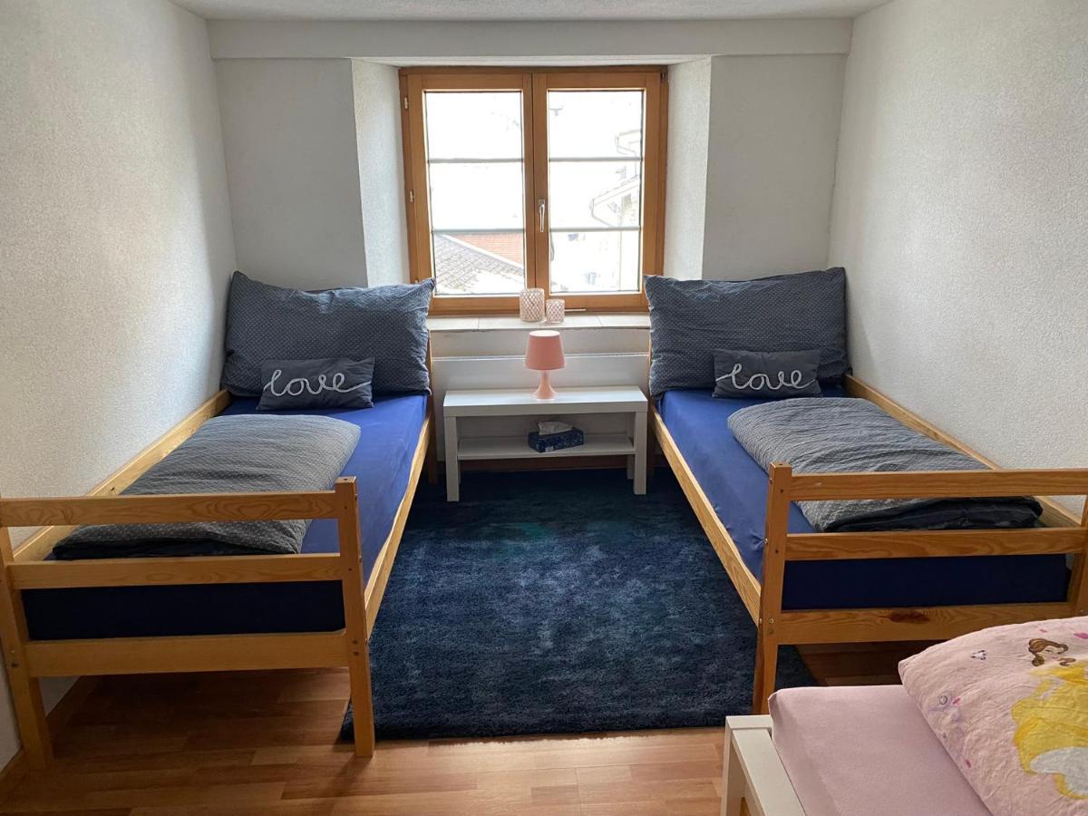 Haus Wiggis Apartamento Netstal Exterior foto
