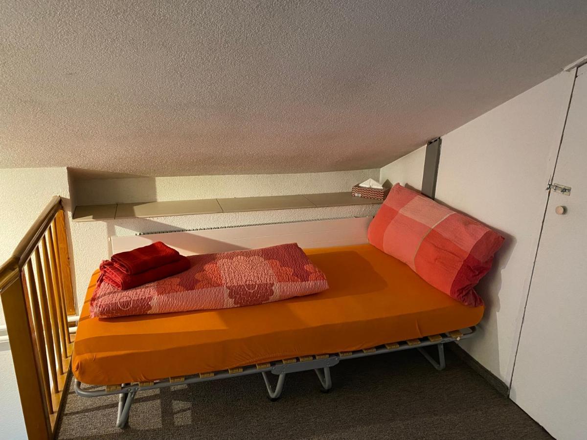 Haus Wiggis Apartamento Netstal Exterior foto